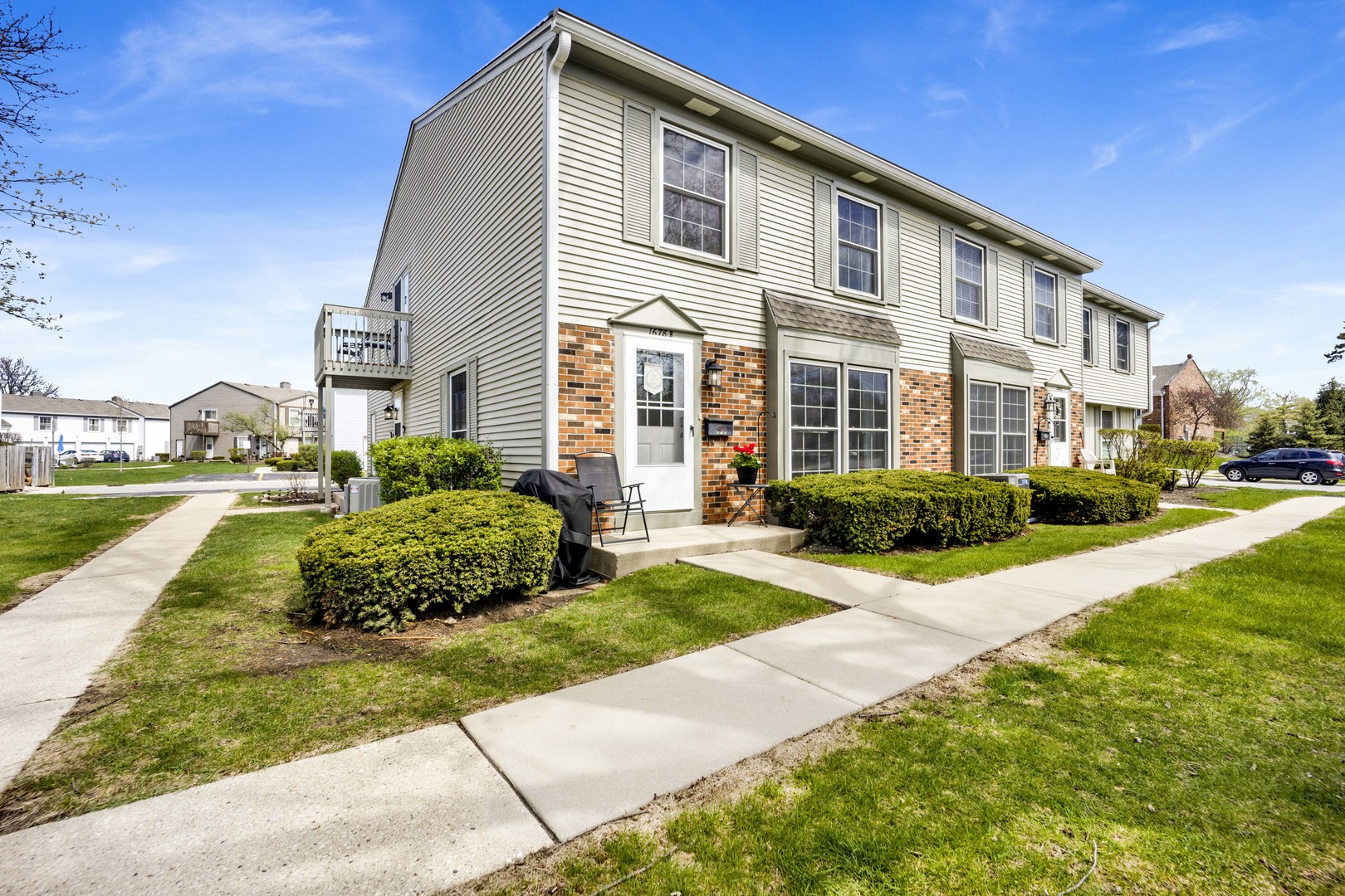 1678 Trowbridge Court B