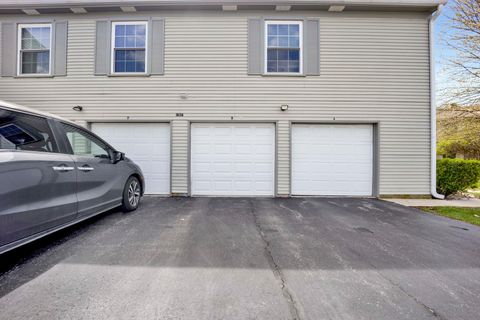 Tiny photo for 1678 Trowbridge Court #B, Wheaton, IL 60189 (MLS # 12564417)