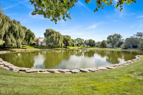 Tiny photo for 1678 Trowbridge Court #B, Wheaton, IL 60189 (MLS # 12564417)