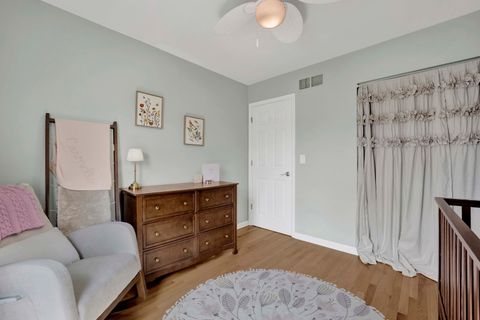 Tiny photo for 1678 Trowbridge Court #B, Wheaton, IL 60189 (MLS # 12564417)