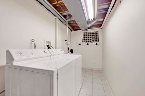 Tiny photo for 1678 Trowbridge Court #B, Wheaton, IL 60189 (MLS # 12564417)