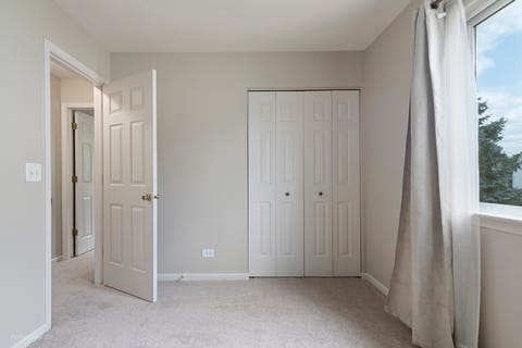 Tiny photo for 220 Lexington Lane, Grayslake, IL 60030 (MLS # 12710332)