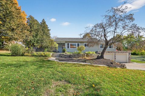 Tiny photo for 707 Coolidge Place, Rockford, IL 61107 (MLS # 12513723)