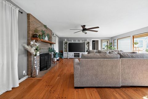 Tiny photo for 707 Coolidge Place, Rockford, IL 61107 (MLS # 12513723)