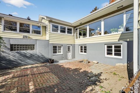 Tiny photo for 707 Coolidge Place, Rockford, IL 61107 (MLS # 12513723)