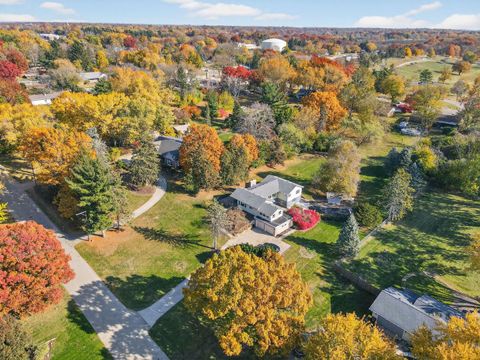 Photo of 707 Coolidge Place, Rockford, IL 61107 (MLS # 12513723)