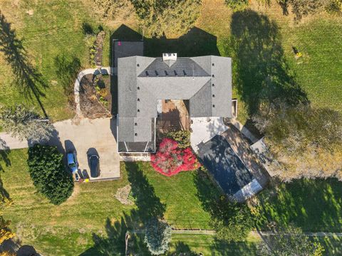 Tiny photo for 707 Coolidge Place, Rockford, IL 61107 (MLS # 12513723)