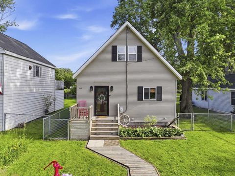 Tiny photo for 1316 Nippersink Drive, Spring Grove, IL 60081 (MLS # 12664592)