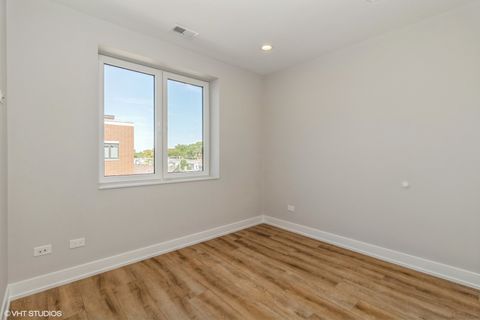 Tiny photo for 3729 W BELMONT Avenue #305, Chicago, IL 60618 (MLS # 12508331)