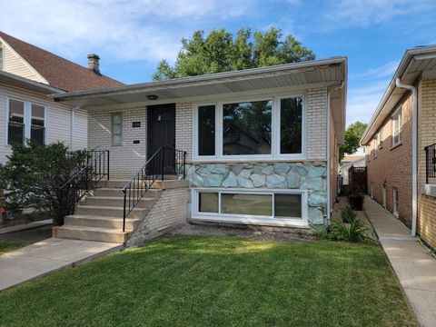 Photo of 6308 W Cornelia Avenue, Chicago, IL 60634 (MLS # 12492792)