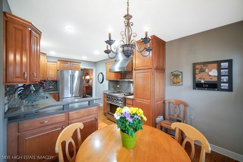 Tiny photo for 3447 W Maple Street, Evergreen Park, IL 60805 (MLS # 12615494)