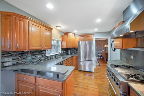 Tiny photo for 3447 W Maple Street, Evergreen Park, IL 60805 (MLS # 12615494)