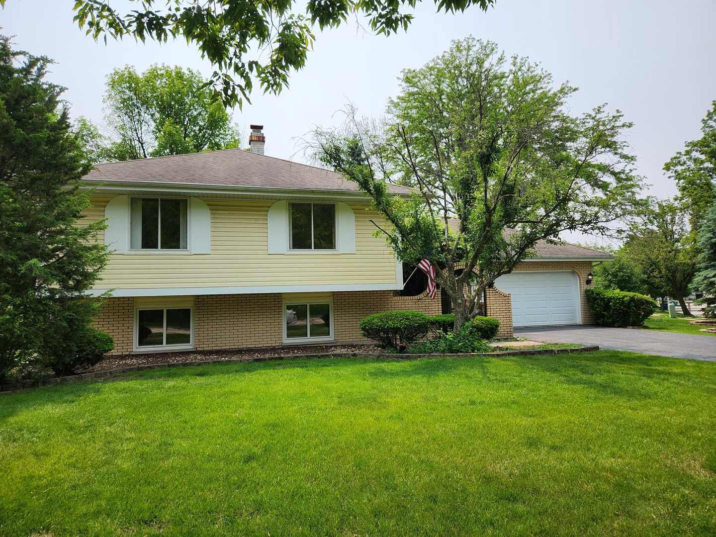 3273 Drew Street