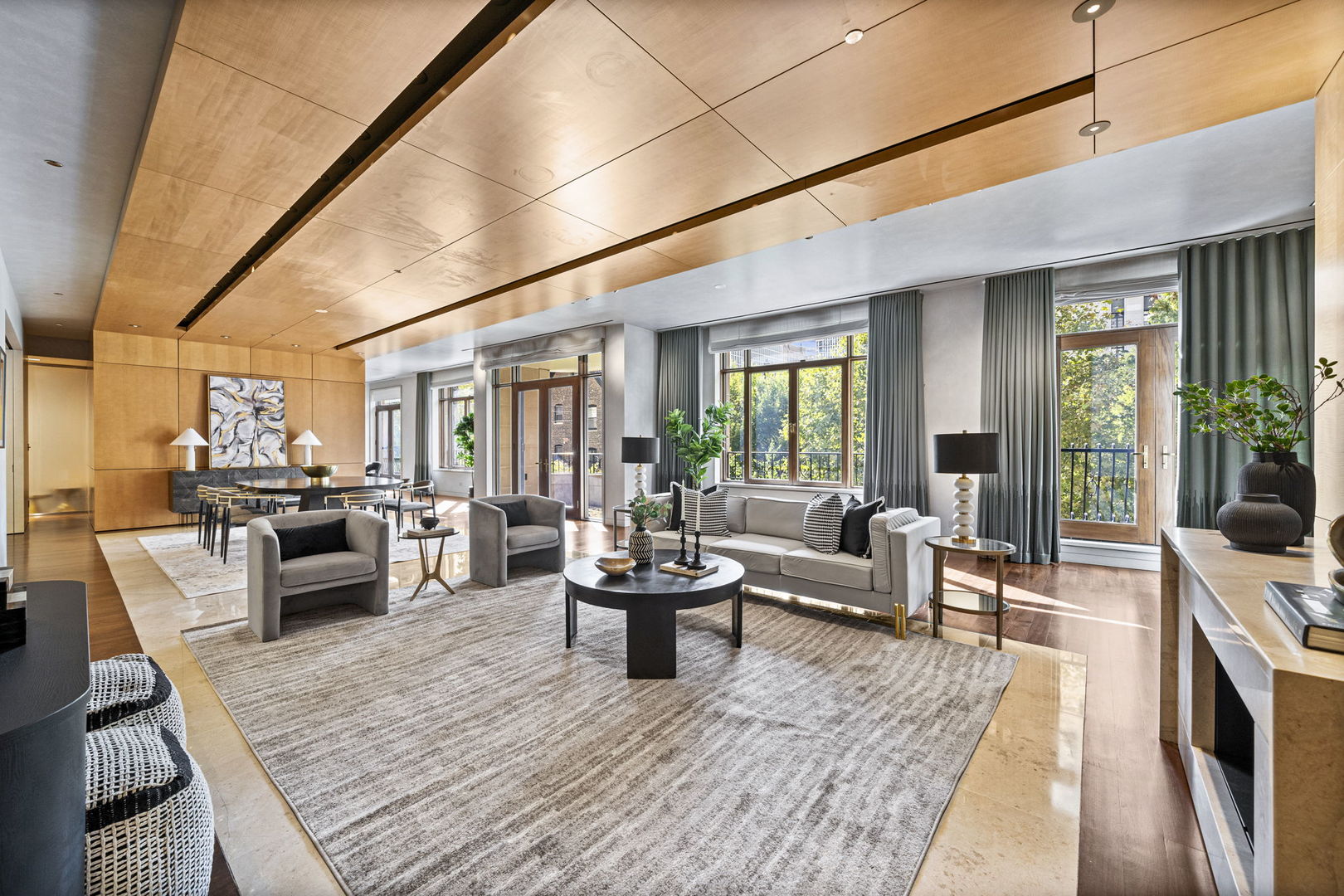 65 E GOETHE Street 3W