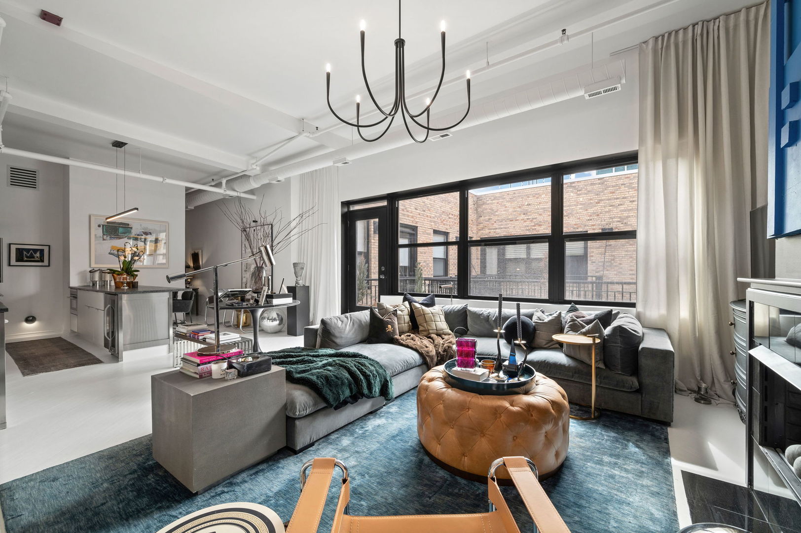 226 N Clinton Street 710