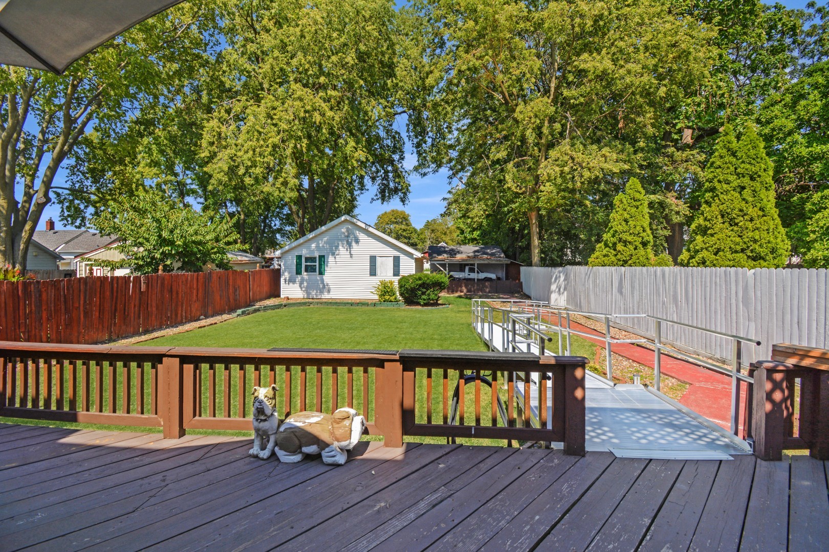 Bloomington, Illinois 61701, United States, 4 Bedrooms Bedrooms, ,5 BathroomsBathrooms,Residential,Contingent,238681