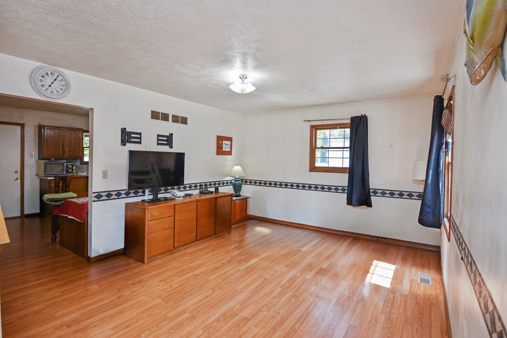 Bloomington, Illinois 61701, United States, 4 Bedrooms Bedrooms, ,5 BathroomsBathrooms,Residential,Contingent,238681