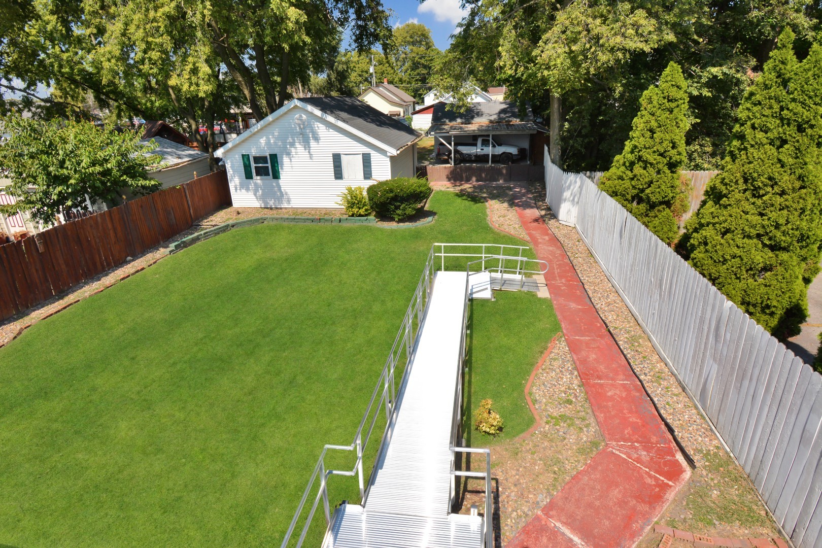 Bloomington, Illinois 61701, United States, 4 Bedrooms Bedrooms, ,5 BathroomsBathrooms,Residential,Contingent,238681