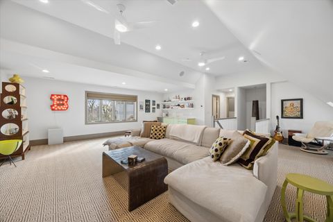 Tiny photo for 617 S Garfield Street, Hinsdale, IL 60521 (MLS # 12667040)