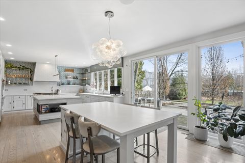 Tiny photo for 617 S Garfield Street, Hinsdale, IL 60521 (MLS # 12667040)
