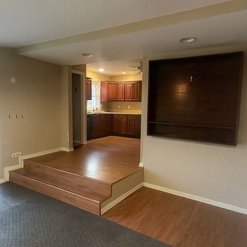 Tiny photo for 2002 Burr Oak Lane, Lindenhurst, IL 60046 (MLS # 12507796)