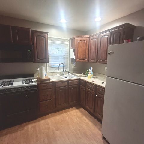 Tiny photo for 2002 Burr Oak Lane, Lindenhurst, IL 60046 (MLS # 12507796)