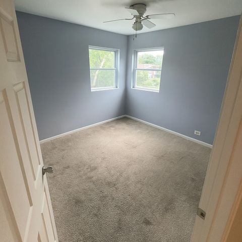 Tiny photo for 2002 Burr Oak Lane, Lindenhurst, IL 60046 (MLS # 12507796)