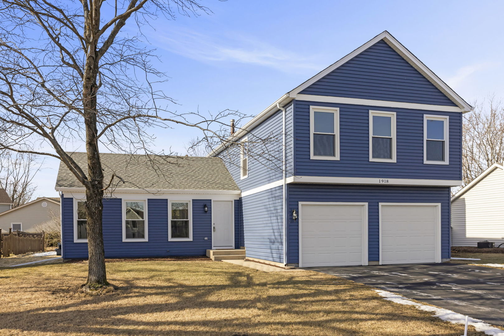 1918 CLYDESDALE Drive
