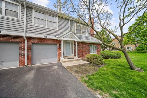 Photo of 8003 Barrymore Drive, Darien, IL 60561 (MLS # 12640765)