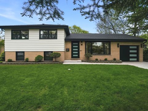 Photo of 1602 W Willow Lane, Mount Prospect, IL 60056 (MLS # 12641822)
