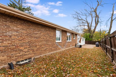 Tiny photo for 138 W Janice Lane, Addison, IL 60101 (MLS # 12512711)