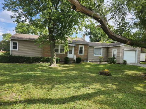 Photo of 2209 Elmira Avenue, Des Plaines, IL 60018 (MLS # 12471262) Photo of 2209 Elmira Avenue, Des Plaines, IL 60018 (MLS # 12471262)