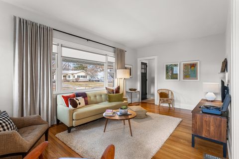 Tiny photo for 722 S Prairie Street, Champaign, IL 61820 (MLS # 12543422)