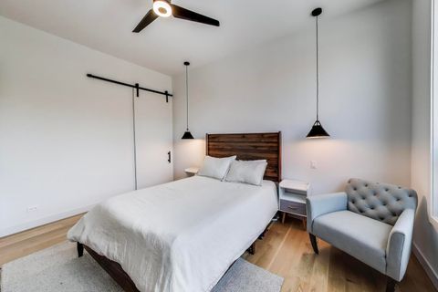 Tiny photo for 2820 W Lyndale Street #2N, Chicago, IL 60647 (MLS # 12465844)