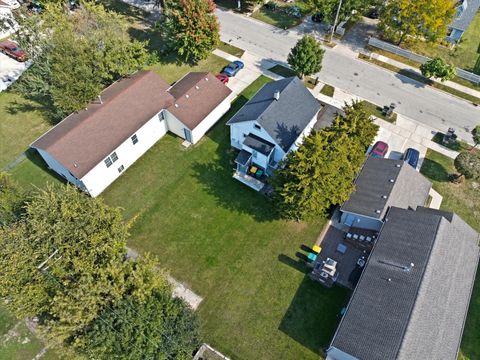 Tiny photo for 1019 Magnolia Avenue, Joliet, IL 60432 (MLS # 12492327)