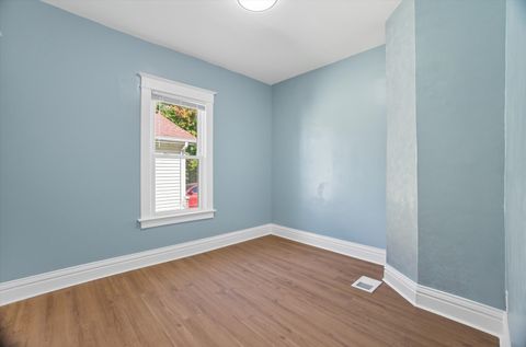 Tiny photo for 1019 Magnolia Avenue, Joliet, IL 60432 (MLS # 12492327)