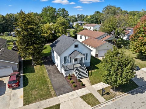 Tiny photo for 1019 Magnolia Avenue, Joliet, IL 60432 (MLS # 12492327)