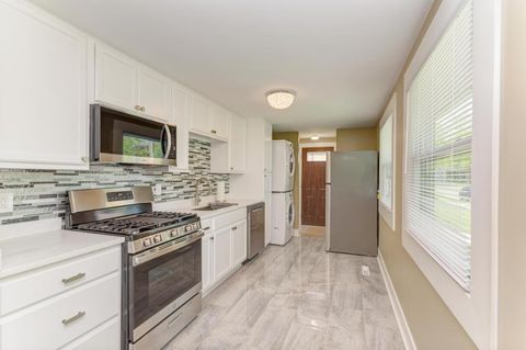 Tiny photo for 502 Tyler Drive, Carpentersville, IL 60110 (MLS # 12645017)