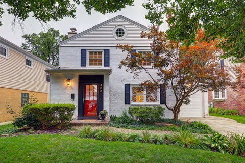 Photo of 308 S Albert Street, Mount Prospect, IL 60056 (MLS # 12730419)