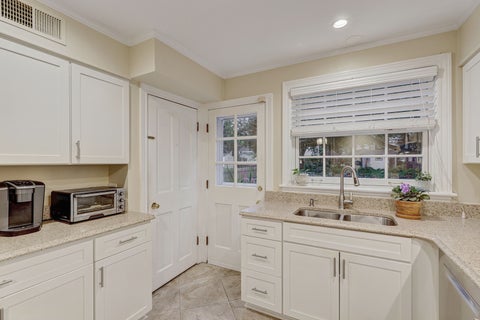Tiny photo for 308 S Albert Street, Mount Prospect, IL 60056 (MLS # 12730419)