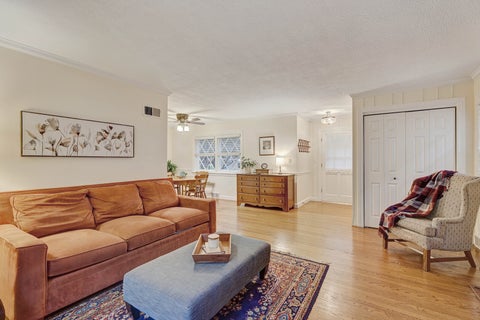 Tiny photo for 308 S Albert Street, Mount Prospect, IL 60056 (MLS # 12730419)