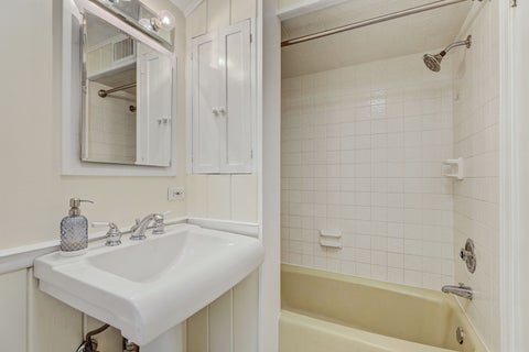 Tiny photo for 308 S Albert Street, Mount Prospect, IL 60056 (MLS # 12730419)