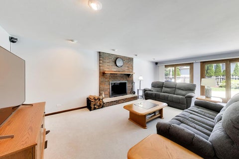 Tiny photo for 125 Lynnfield Lane, Schaumburg, IL 60193 (MLS # 12686535)