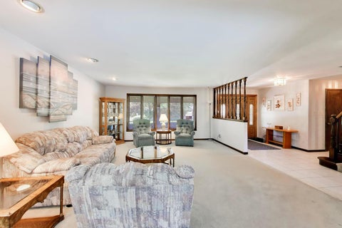 Tiny photo for 125 Lynnfield Lane, Schaumburg, IL 60193 (MLS # 12686535)