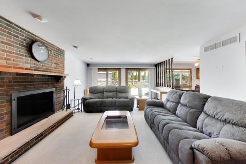 Tiny photo for 125 Lynnfield Lane, Schaumburg, IL 60193 (MLS # 12686535)