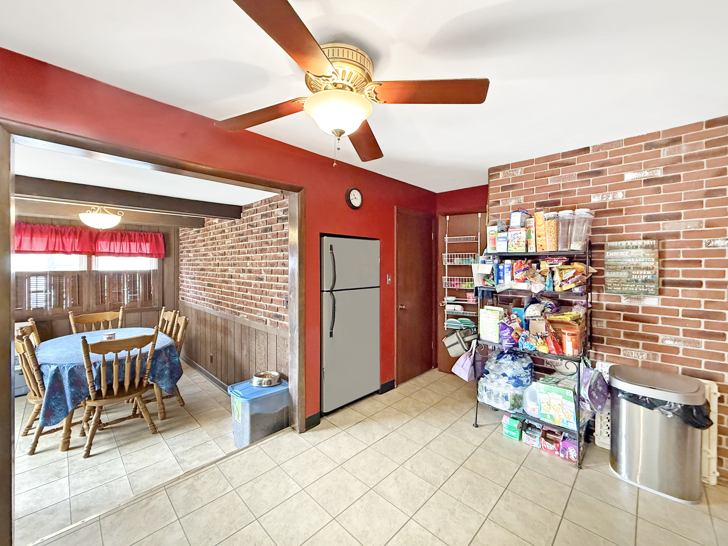 1318 W American Street