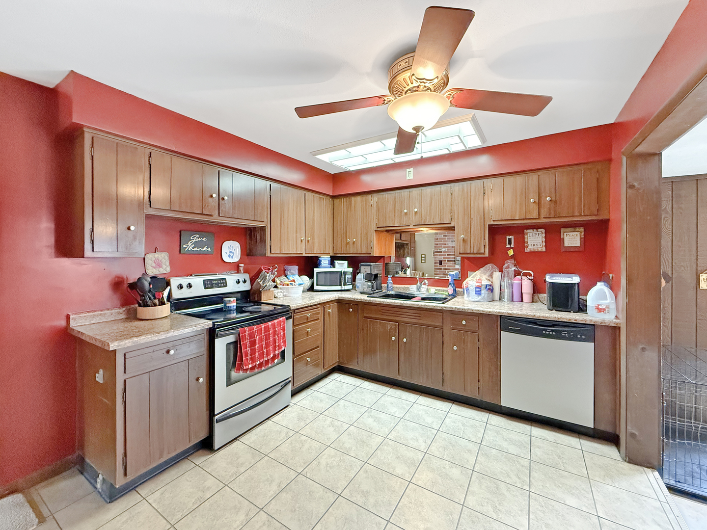1318 W American Street