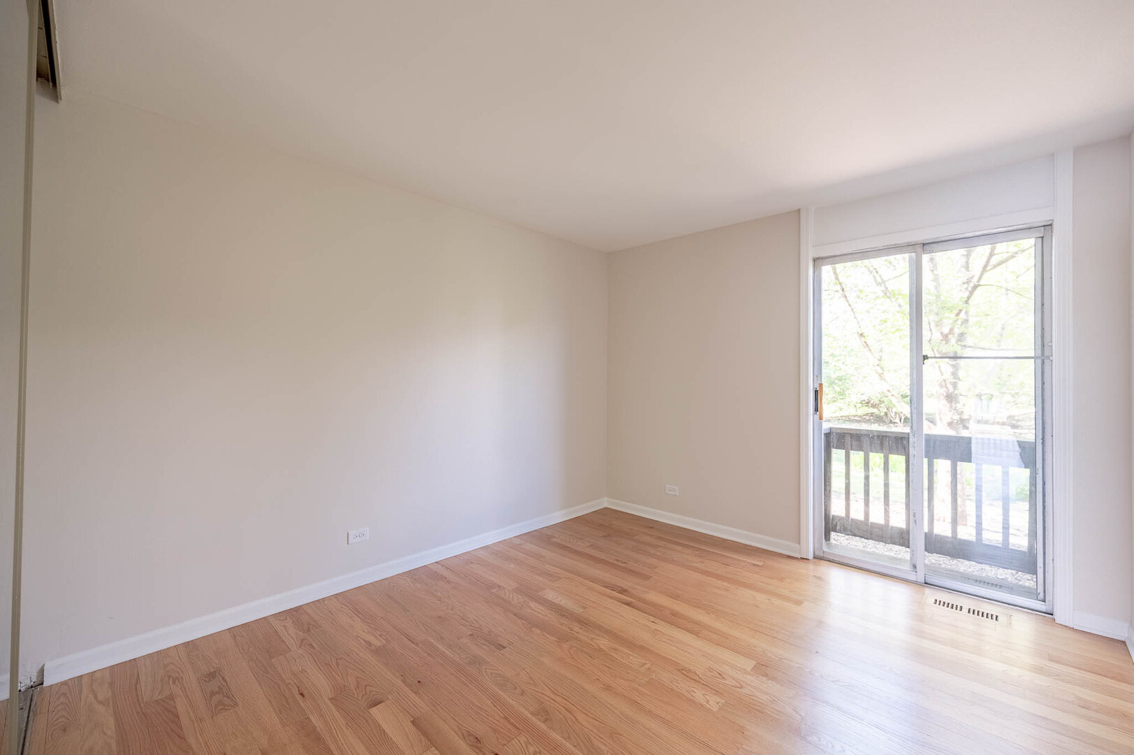 1611 Maple Terrace 113-1G