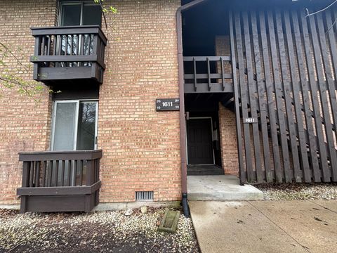 1611 Maple Terrace 113-1G Lisle IL 60532