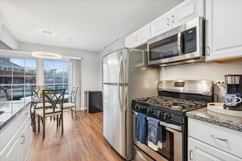 Tiny photo for 1135 Mount Vernon Court #B, Wheaton, IL 60189 (MLS # 12537327)